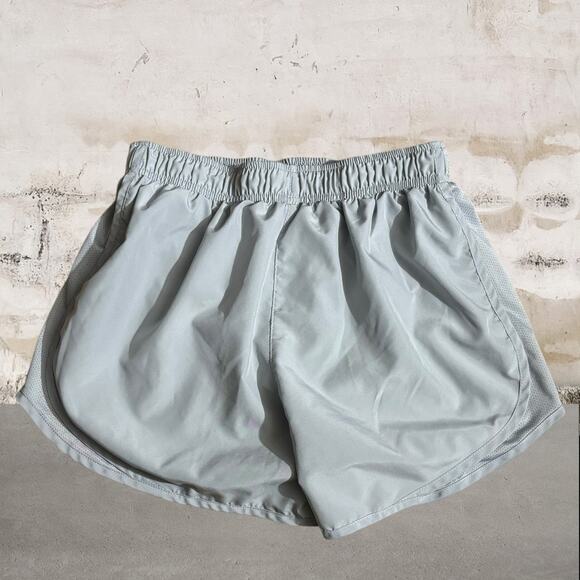 Nike NWOT Women's Tempo Brief-Lined Running Shorts in Gray Size Small - Picture 3 of 4